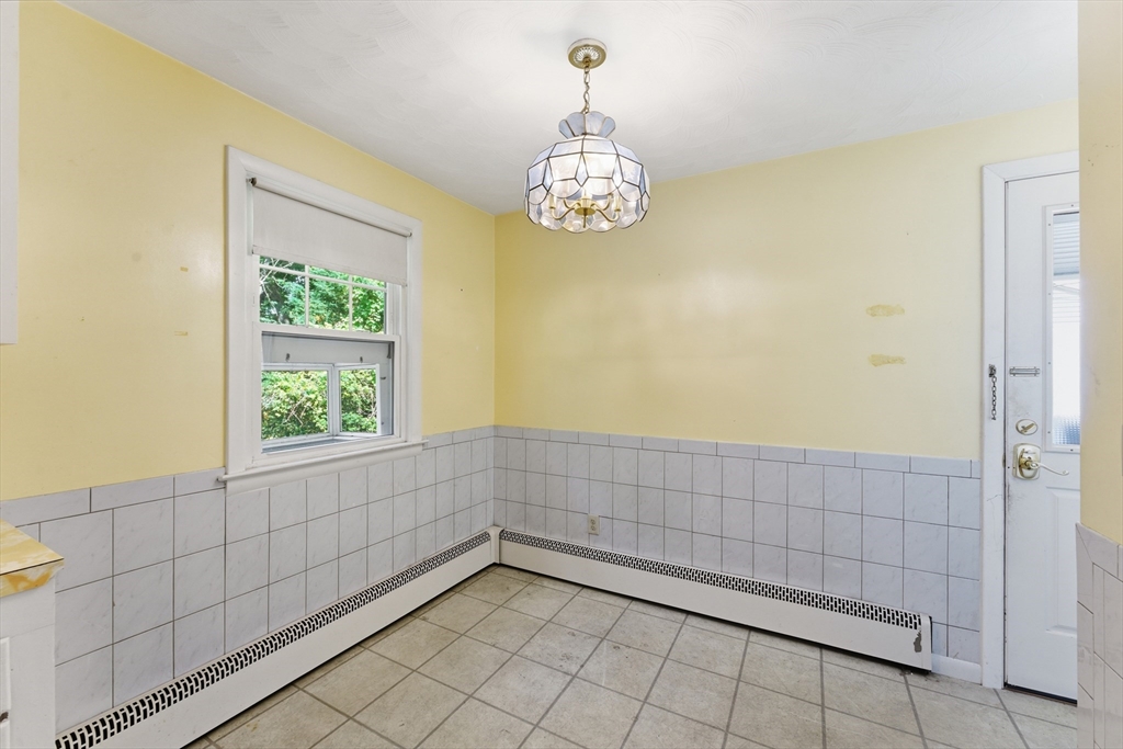 220 West Allen Ridge Road Springfield, MA 01118 - Photo 11 of 42