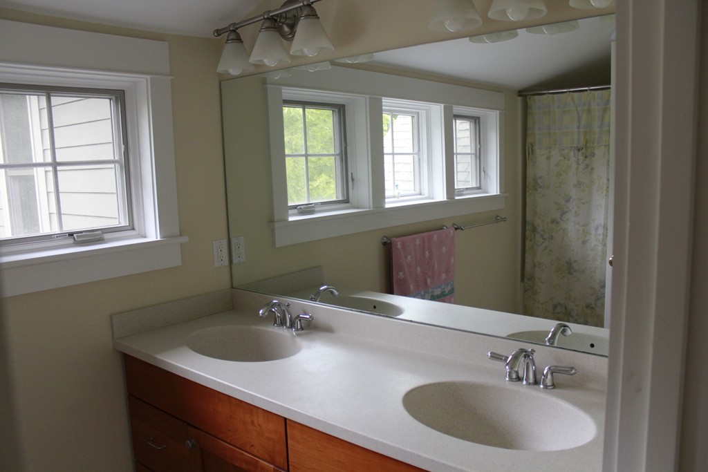7 Moody Field Road Amherst, MA 01002 - Photo 20 of 30 Gallery Image 20