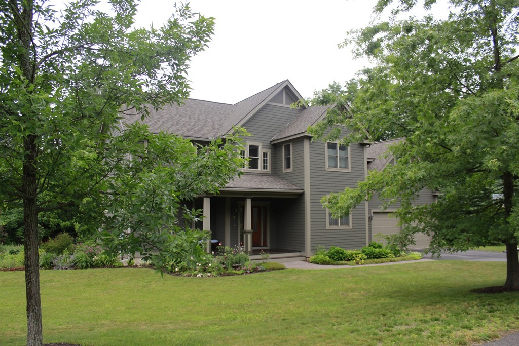7 Moody Field Road Amherst, MA 01002 - Photo 2 of 30 Gallery Image 2
