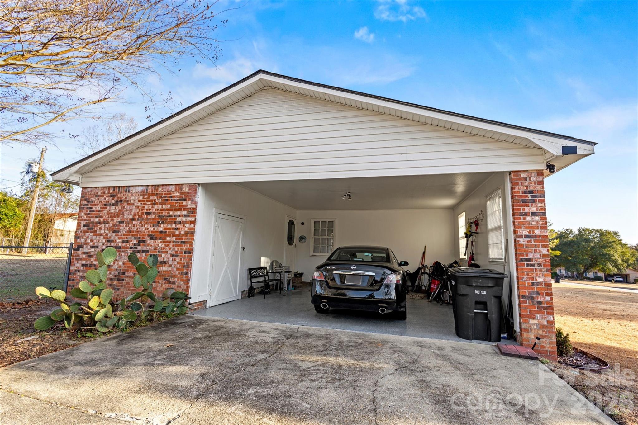 1904 Dixon Lane Camden, SC 29020 - Photo 4 of 22