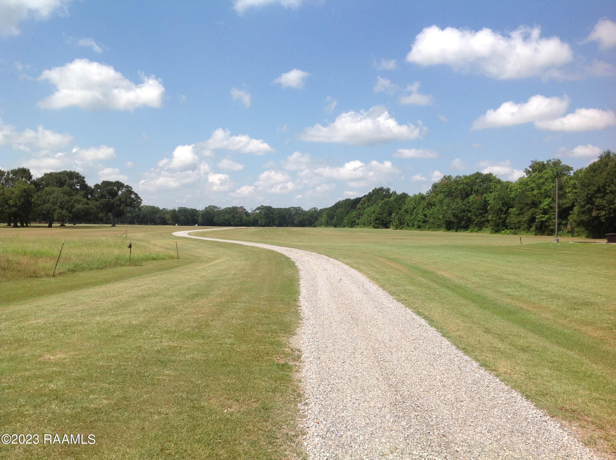 500l Degeyter Road, Unit L Breaux Bridge, LA 70517 - Photo 9 of 48 IMG_4402