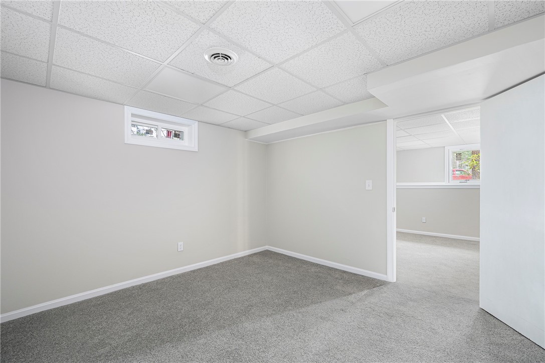 36 Old Farm Road Mansfield, MA 02048 - Photo 26 of 35 Gallery Image 26