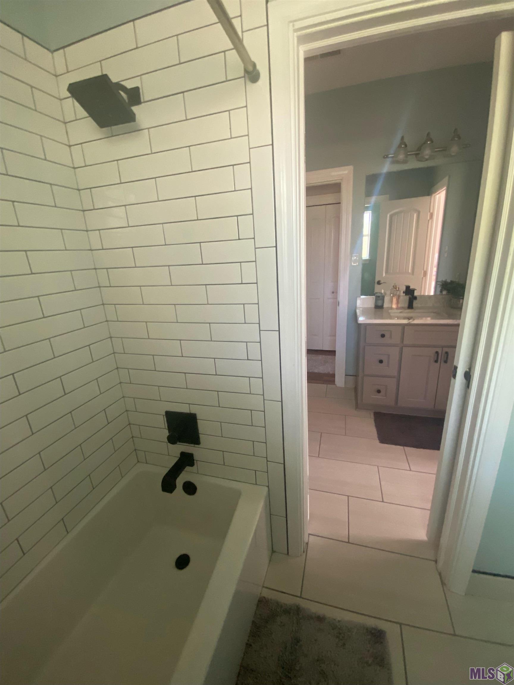 10452 Lovett Road Baton Rouge, LA 70818 - Photo 2 of 8