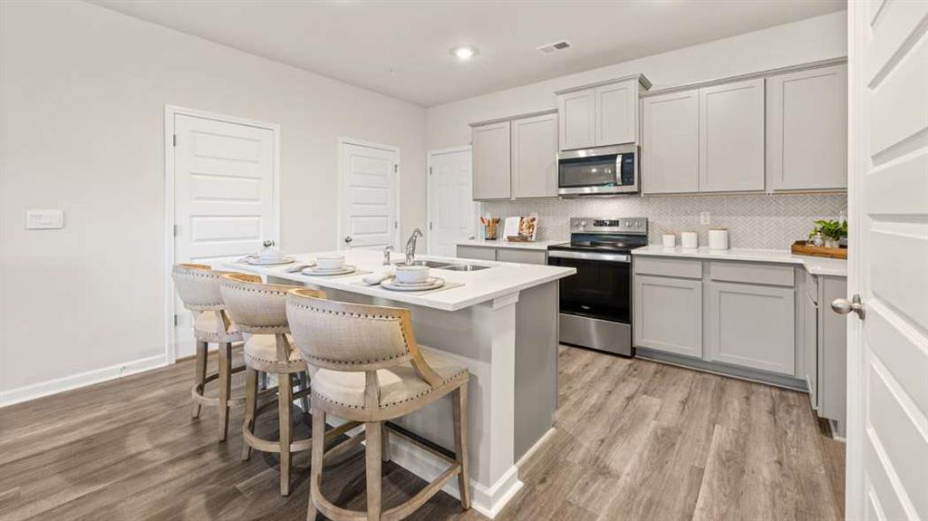 372 Sound Circle Stockbridge, GA 30281 - Photo 14 of 66