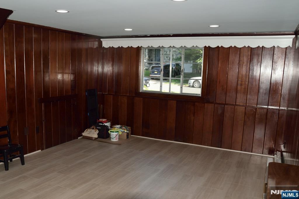 46 Newcomb Road Tenafly, NJ 07670 - Photo 15 of 18 Gallery Image 15