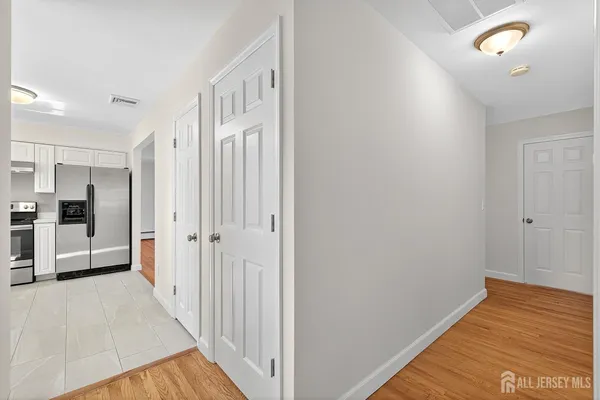 $795,000 | 7 Sunset Avenue, Matawan, NJ 07747