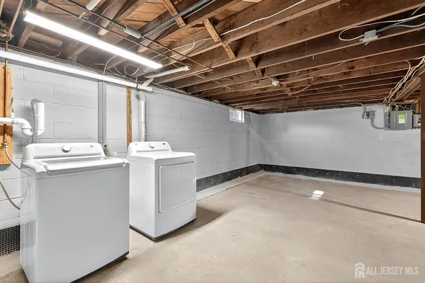 $795,000 | 7 Sunset Avenue, Matawan, NJ 07747