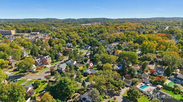 $795,000 | 7 Sunset Avenue, Matawan, NJ 07747