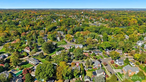 $795,000 | 7 Sunset Avenue, Matawan, NJ 07747