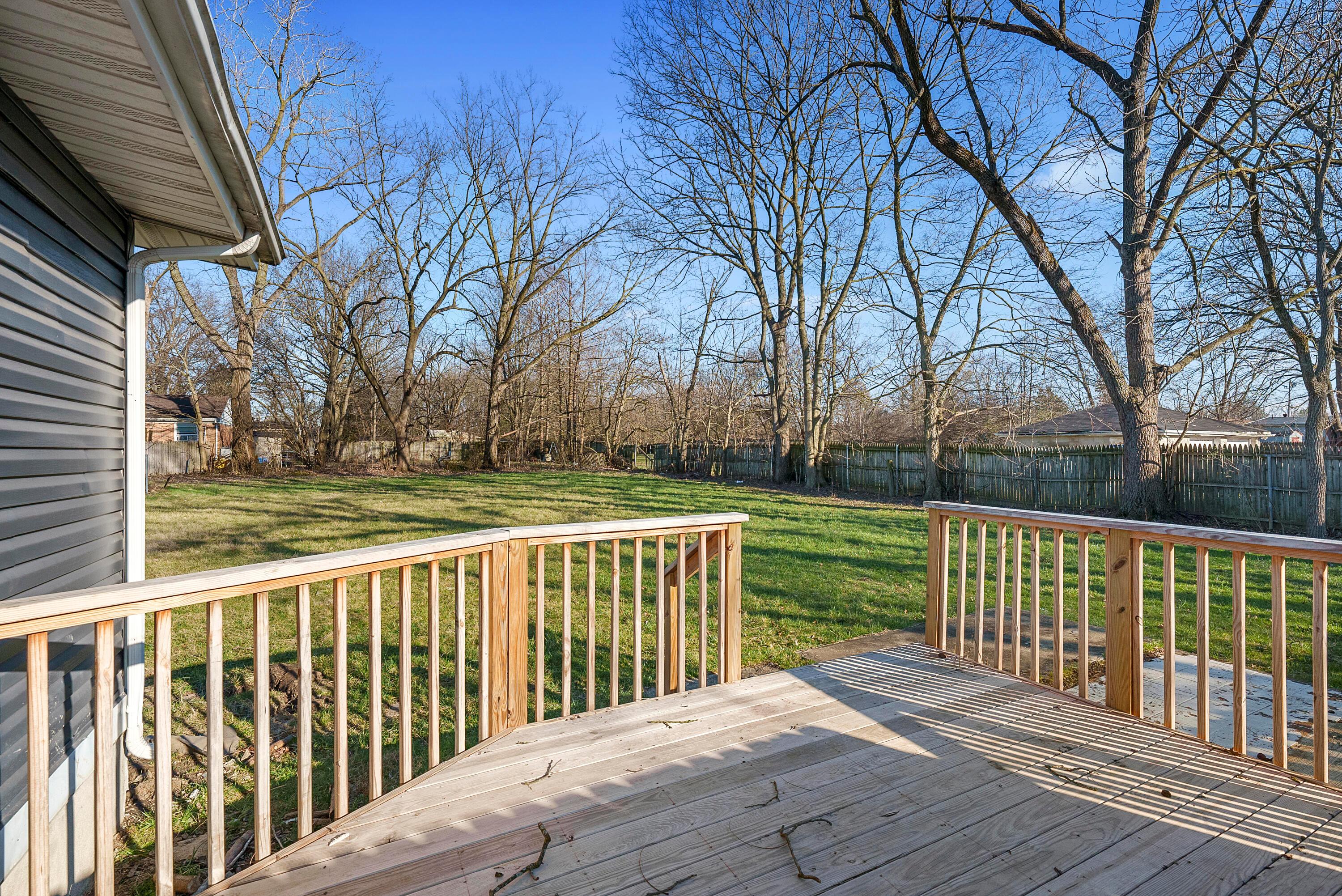 1664 Zettler Road Columbus, OH 43227 - Photo 44 of 46 Deck
