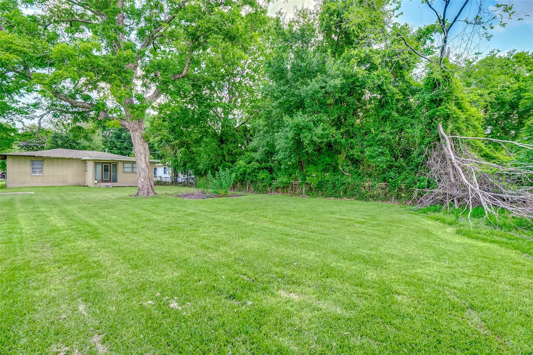 4440 Castor Street Houston, TX 77022 - Photo 26 of 30 Gallery Image 26