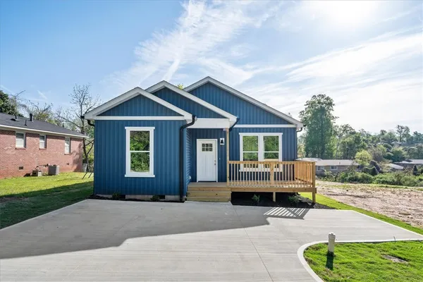 $230,000 | 403 Tribble Street, Seneca, SC 29678