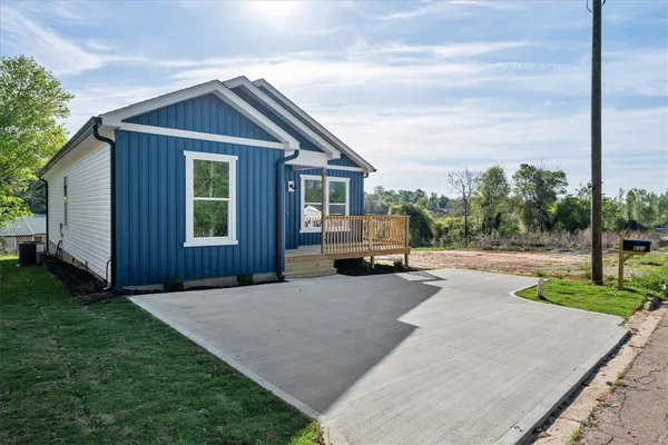 $230,000 | 403 Tribble Street, Seneca, SC 29678
