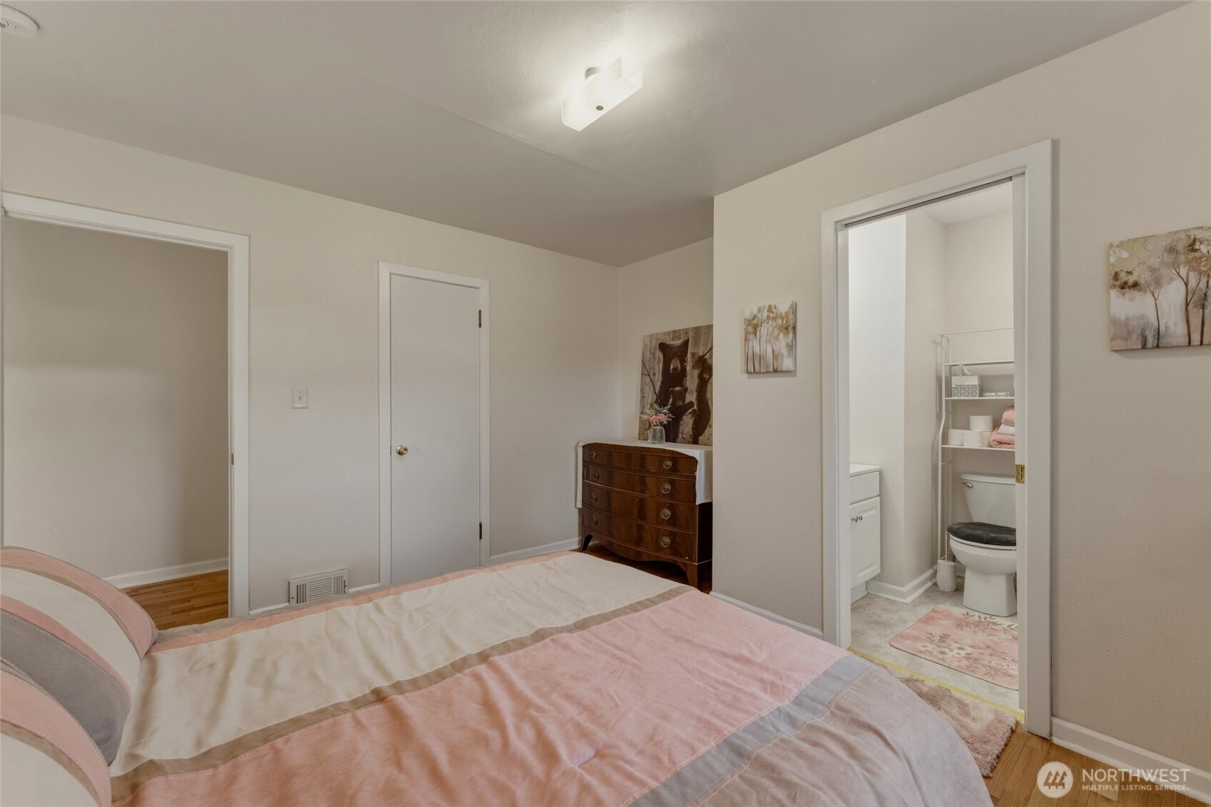 315 Thorn Hollow Road Dayton, WA 99328 - Photo 17 of 40 a bedroom with a bed and a view of bedroom