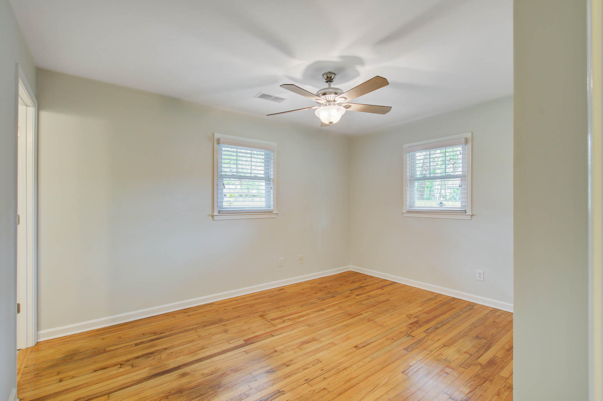 1144 Rifle Range Road Mount Pleasant, SC 29464 - Photo 18 of 26 1144 (19)