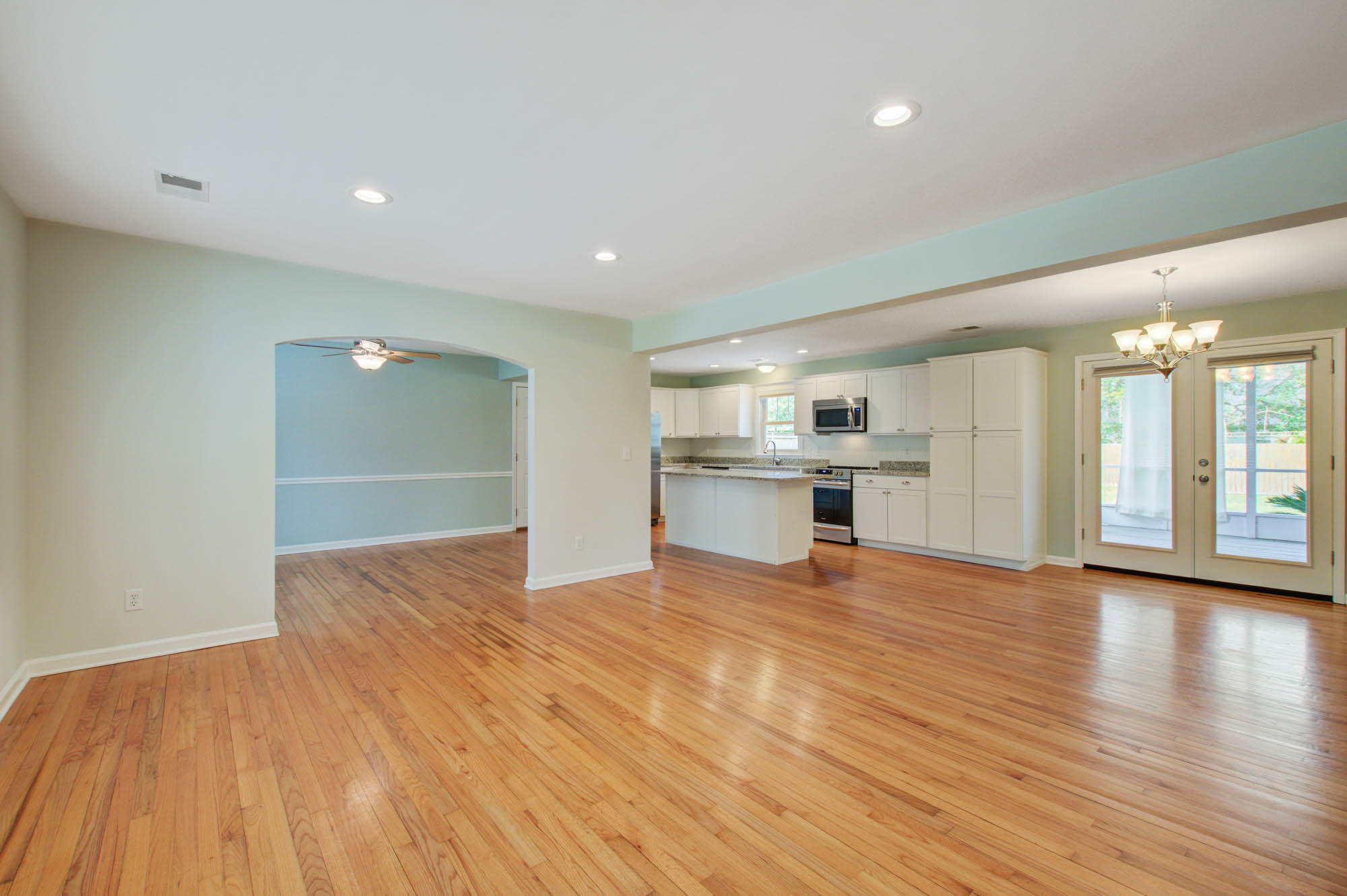 1144 Rifle Range Road Mount Pleasant, SC 29464 - Photo 6 of 26 1144 (6)