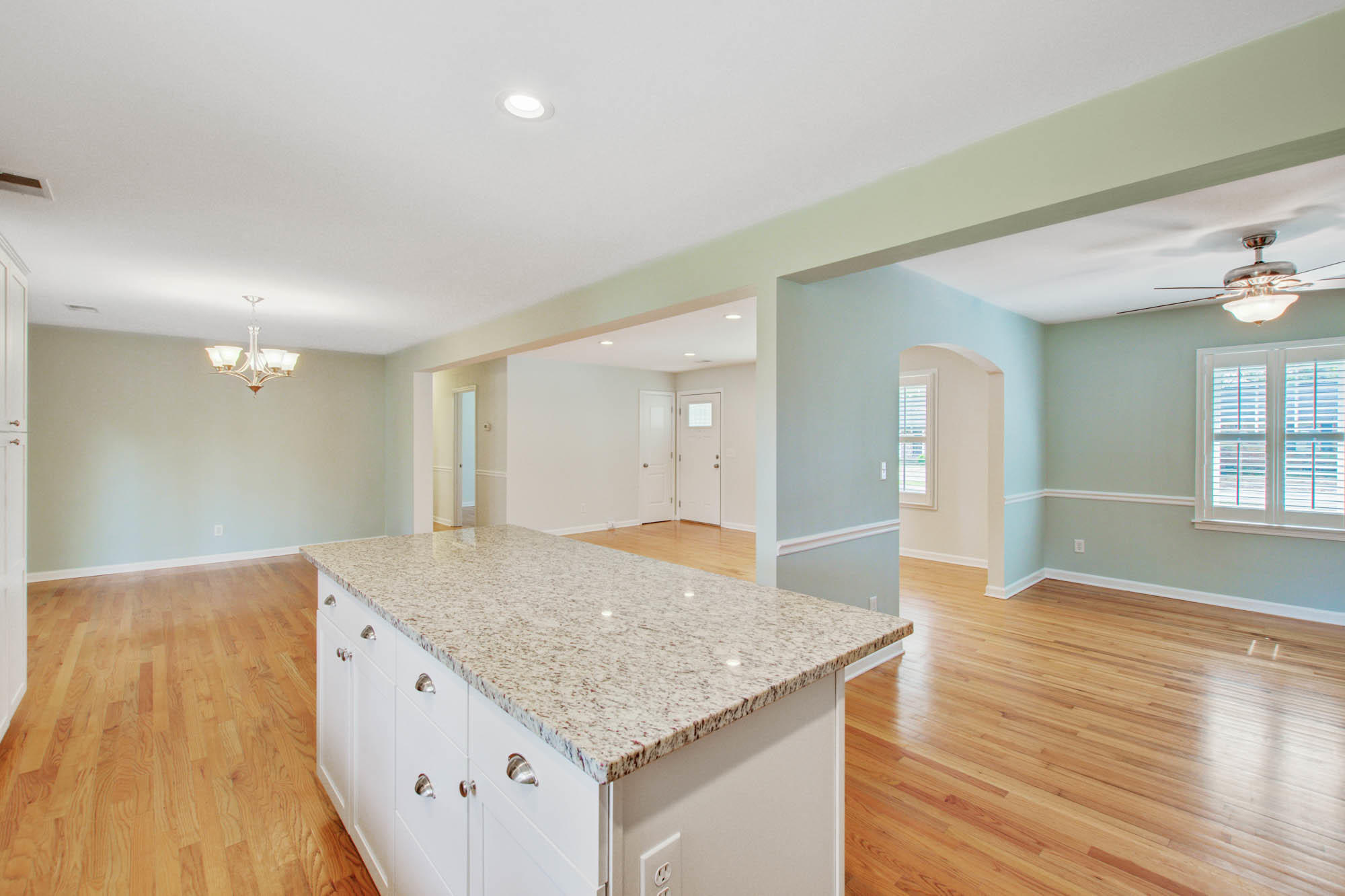 1144 Rifle Range Road Mount Pleasant, SC 29464 - Photo 7 of 26 1144 (11)