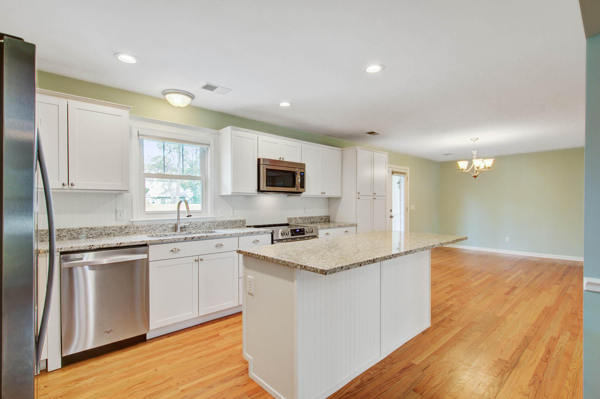 1144 Rifle Range Road Mount Pleasant, SC 29464 - Photo 9 of 26 1144 (9)