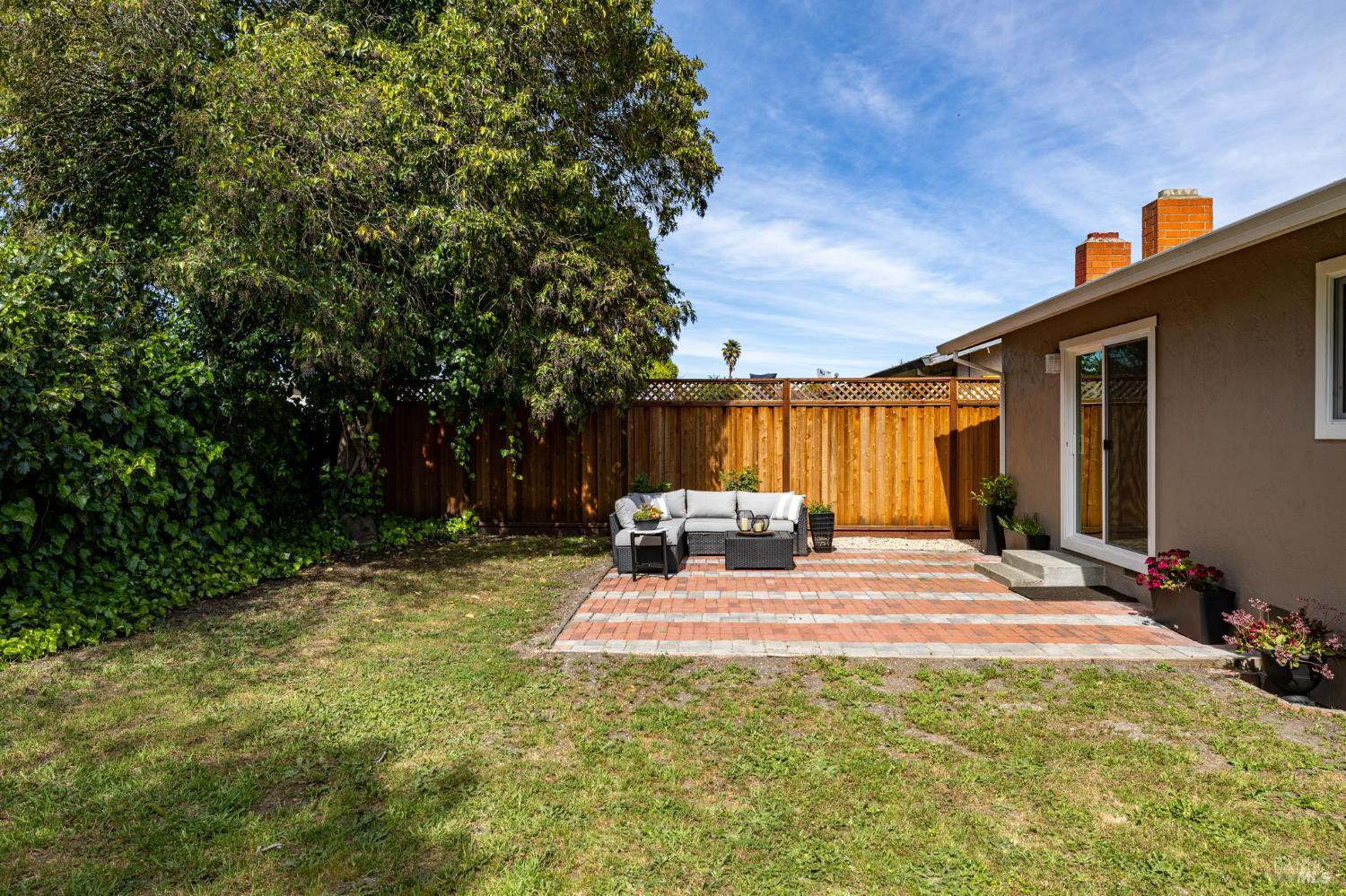 286 Bruce Avenue Rohnert Park, CA 94928 - Photo 5 of 30