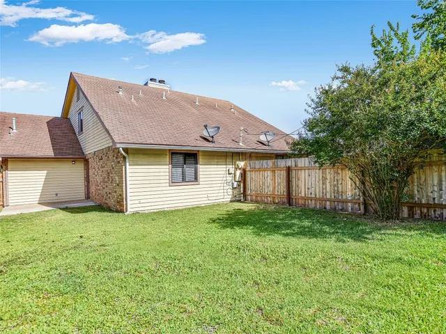 $1,575 | 803 Valley View Drive, Unit A, Pflugerville, TX 78660