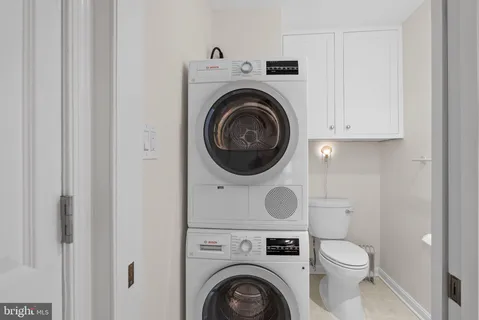 $845,000 | 1047 Paper Mill Court, Unit 1047, Washington, DC 20007