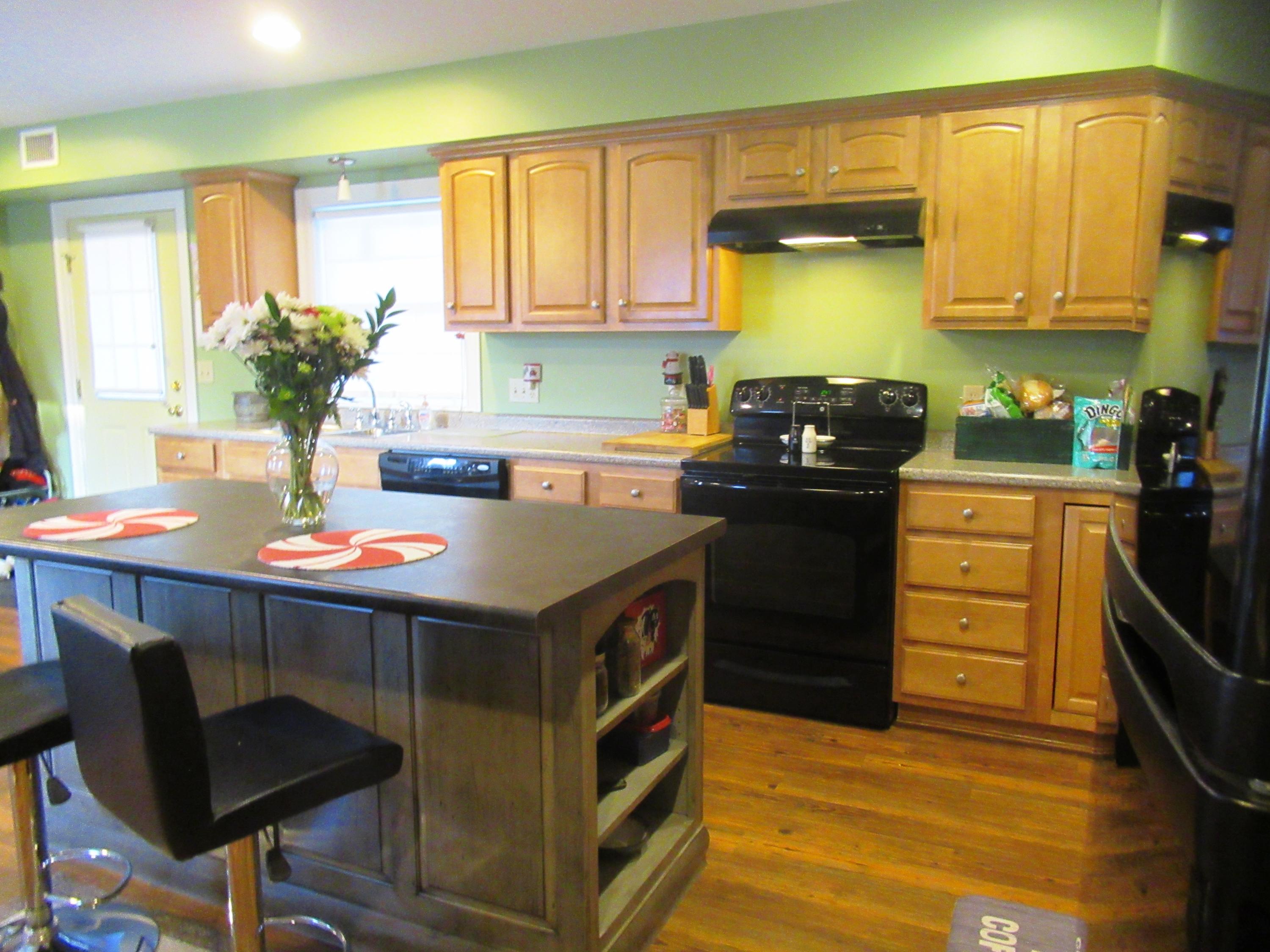 14 Longfellow Street, Unit 2 Westbrook, ME 04092 - Photo 3 of 9 14 Longfellow St #2