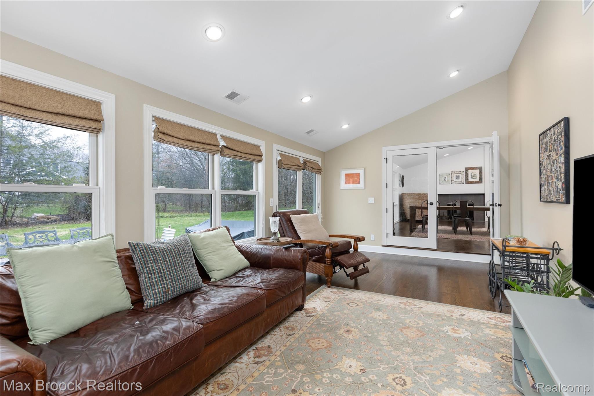 3797 South Darlington Road Bloomfield Hills, MI 48301 - Photo 22 of 63 Family room