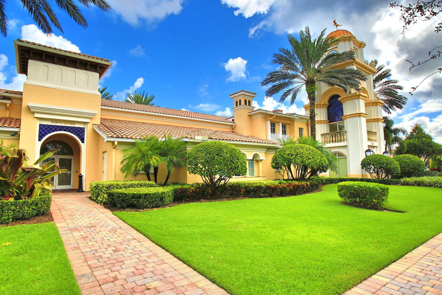 8224 Pine Cay Road Wellington, FL 33414 - Photo 17 of 44 20151023185613896225000000-o