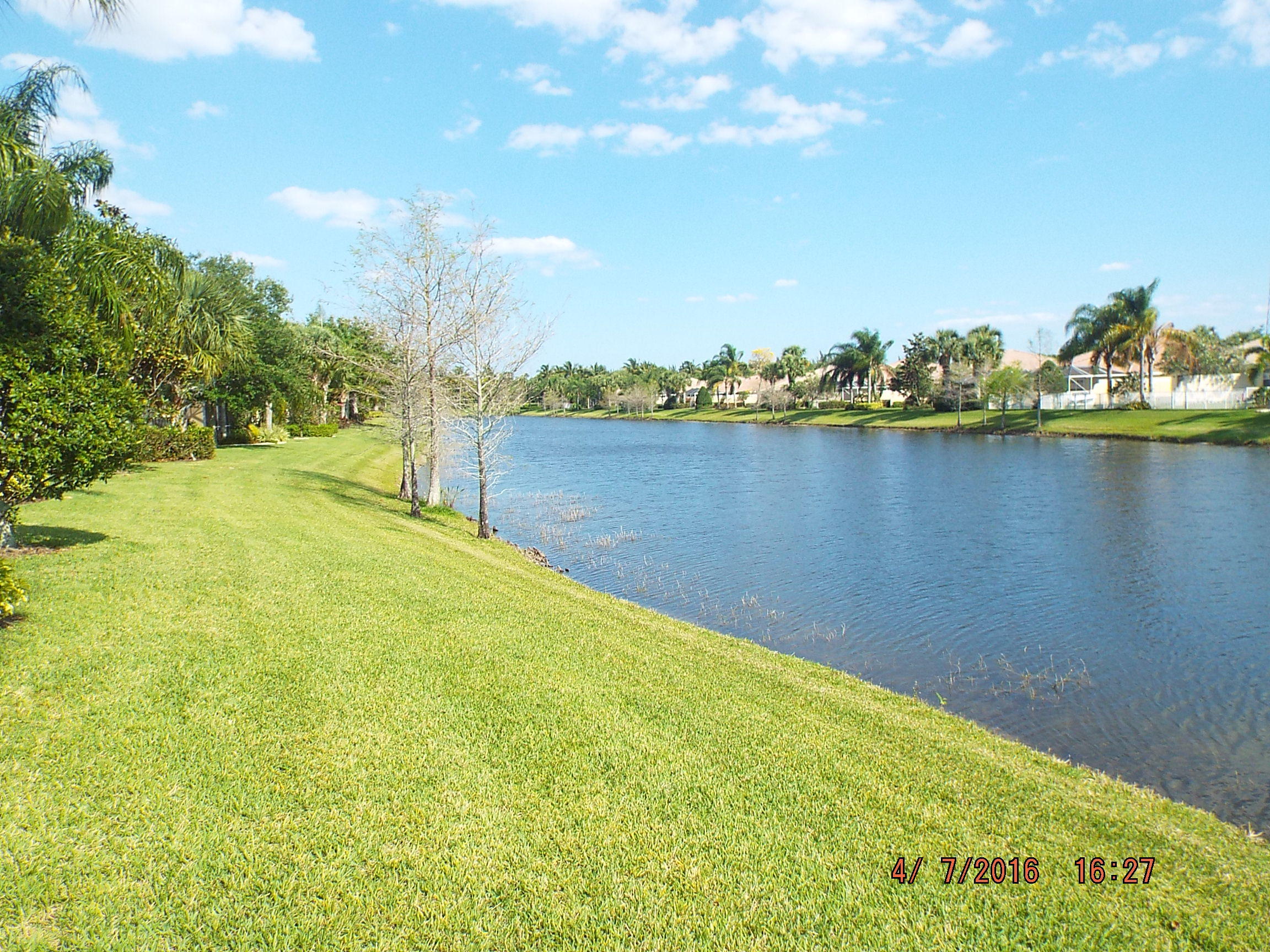 8224 Pine Cay Road Wellington, FL 33414 - Photo 35 of 44 VW Lakes