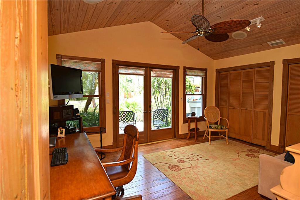 541 Southwest Timber Trail Stuart, FL 34997 - Photo 23 of 36 Gallery Image 23