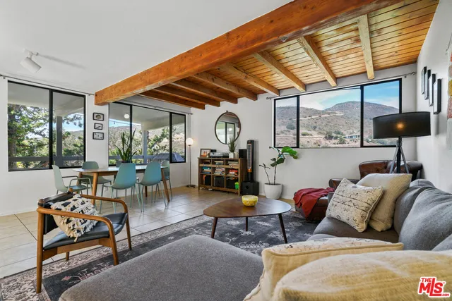 $1,420,000 | 2909 Searidge Street, Malibu, CA 90265
