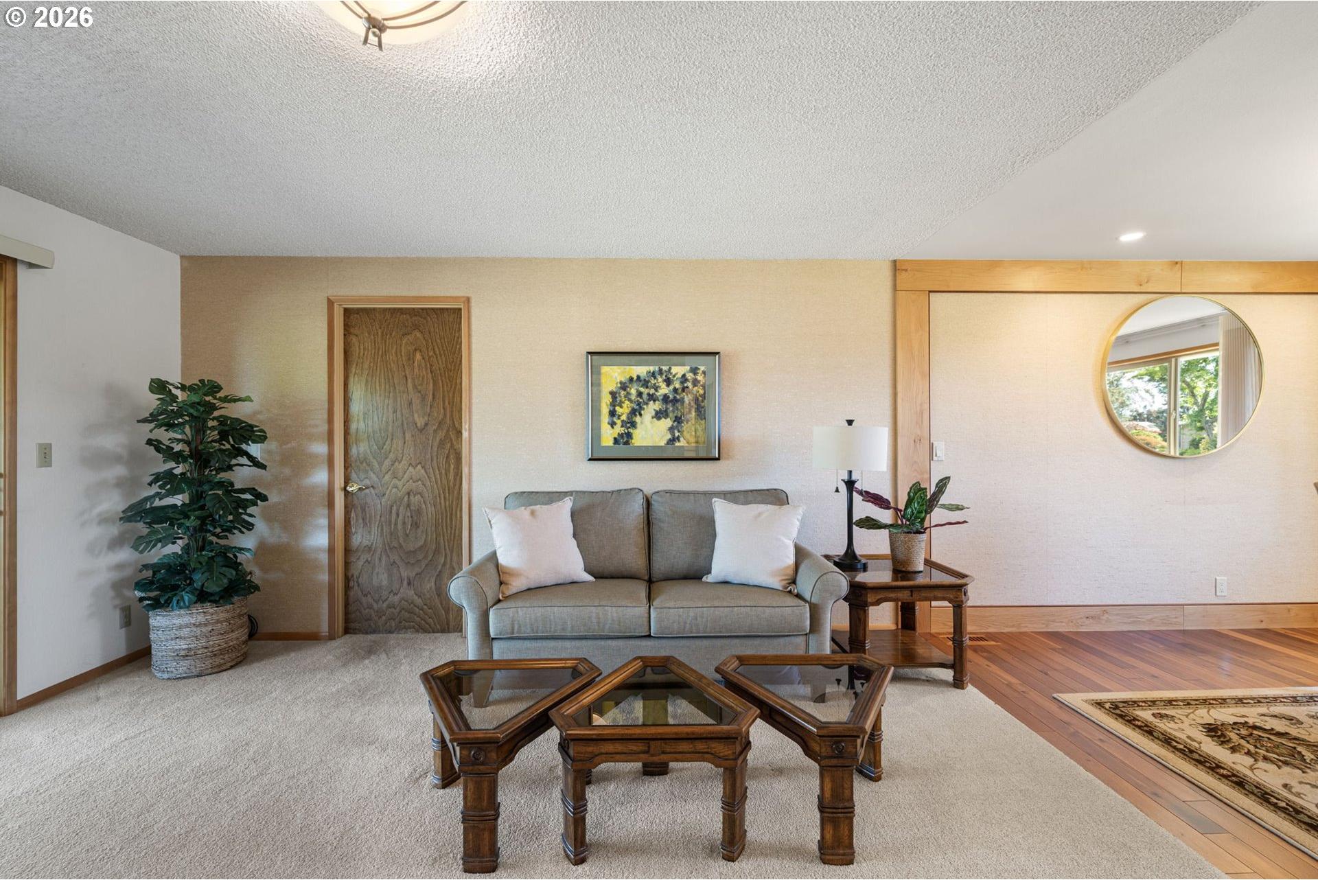 2184 Loch Drive Springfield, OR 97477 - Photo 25 of 47 Gallery Image 25