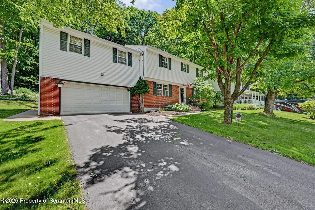 104 Sturbridge Road Clarks Summit, PA 18411 - Photo 5 of 81 104 Sturbridge Rd 03 Large
