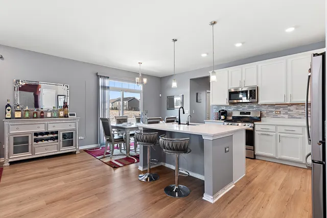 $589,900 | 16614 South Silo Bnd Drive, Lockport, IL 60441