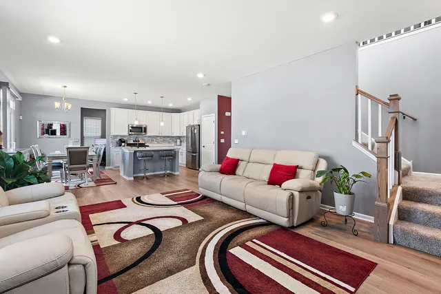 $589,900 | 16614 South Silo Bnd Drive, Lockport, IL 60441