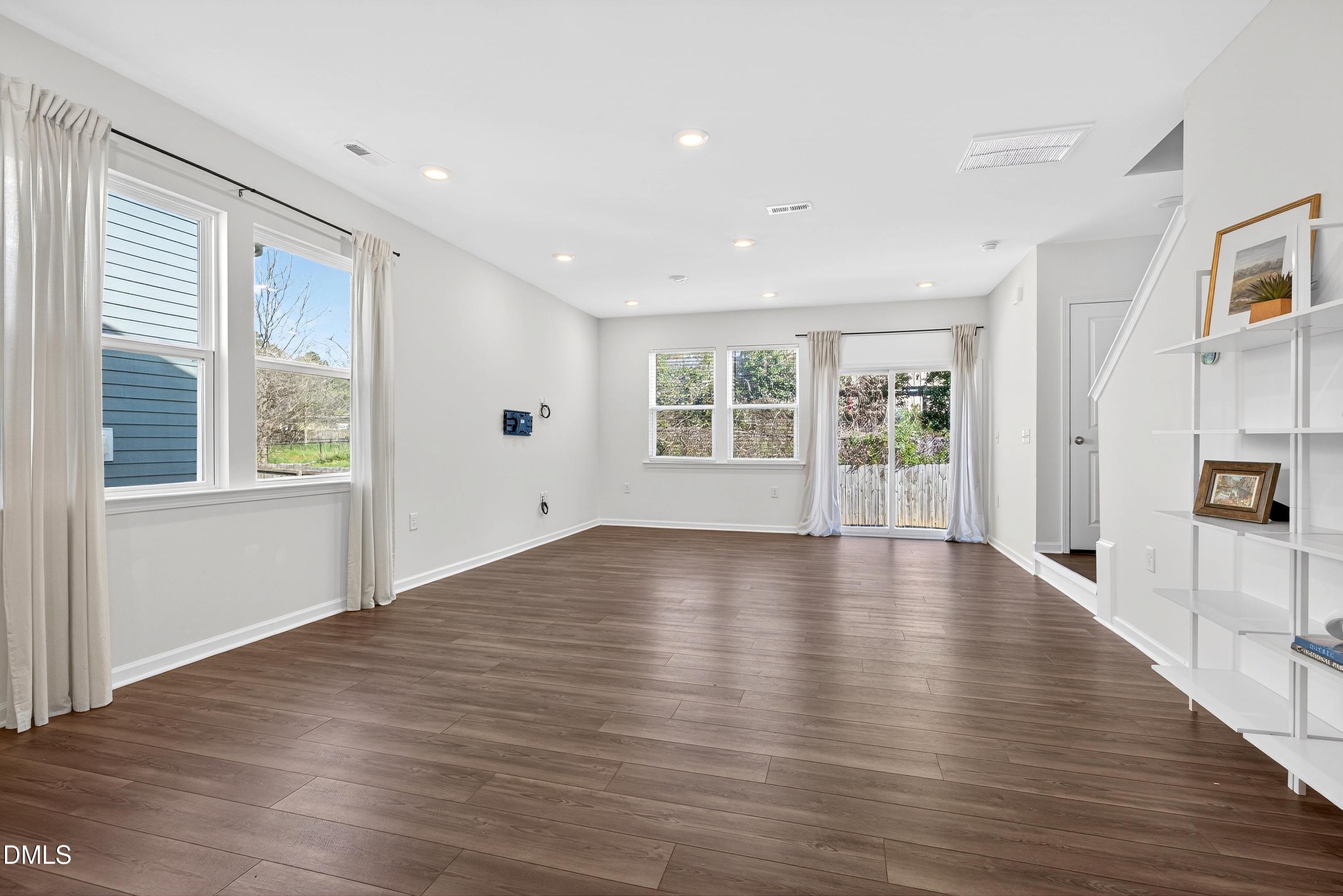 567 Hacksaw Trail Raleigh, NC 27610 - Photo 5 of 39 Gallery Image 5