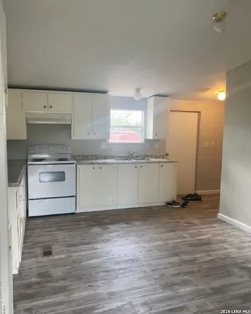 $1,450 | 129 Oak Park Road, Adkins, TX 78101