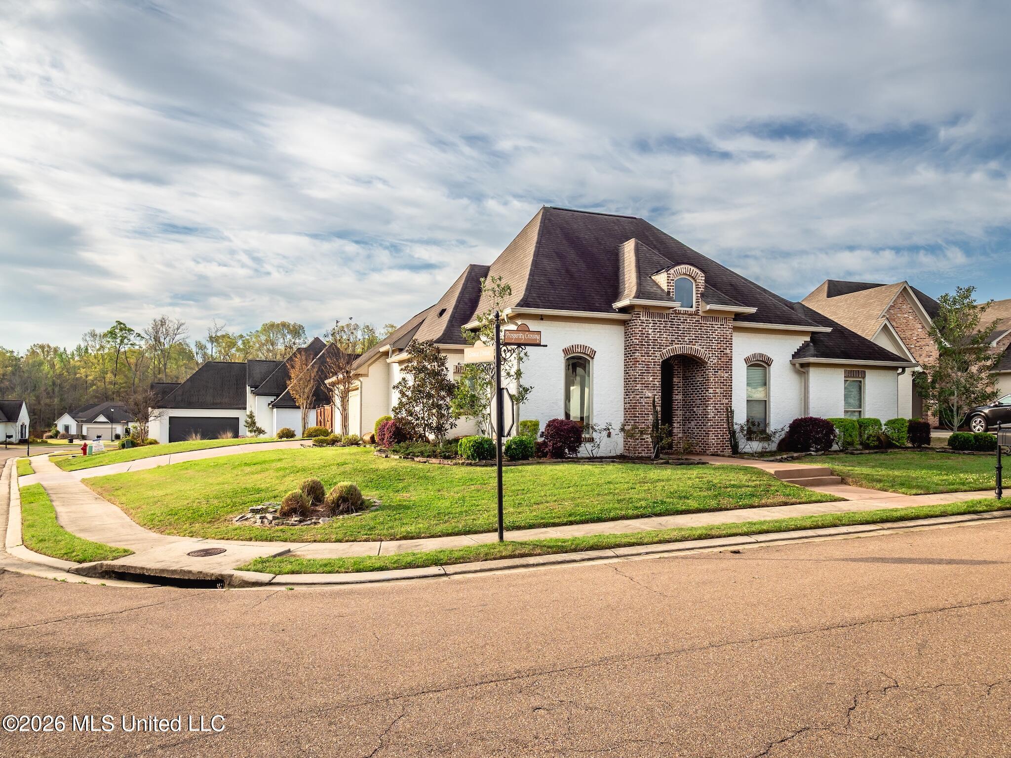 701 Prosperity Crossing Flowood, MS 39232 - Photo 2 of 35 P3200002