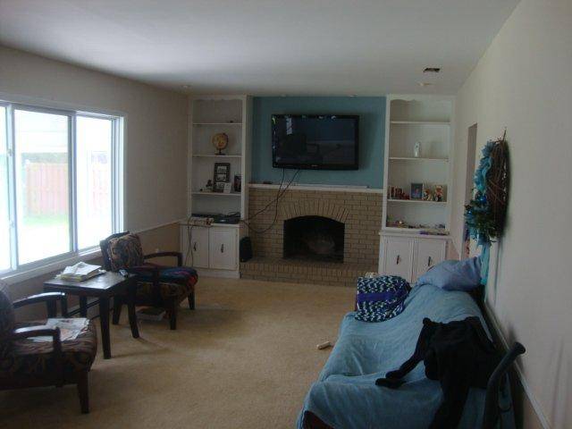 36712 Chatham Court Clinton Township, MI 48035 - Photo 6 of 13 31097490-5.JPG