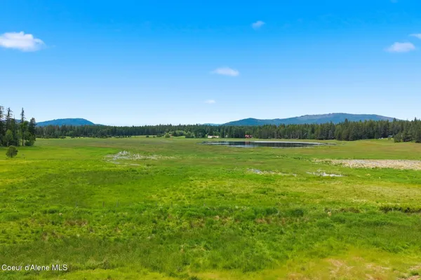 $975,000 | 3037 East Dufort Road, Sagle, ID 83860