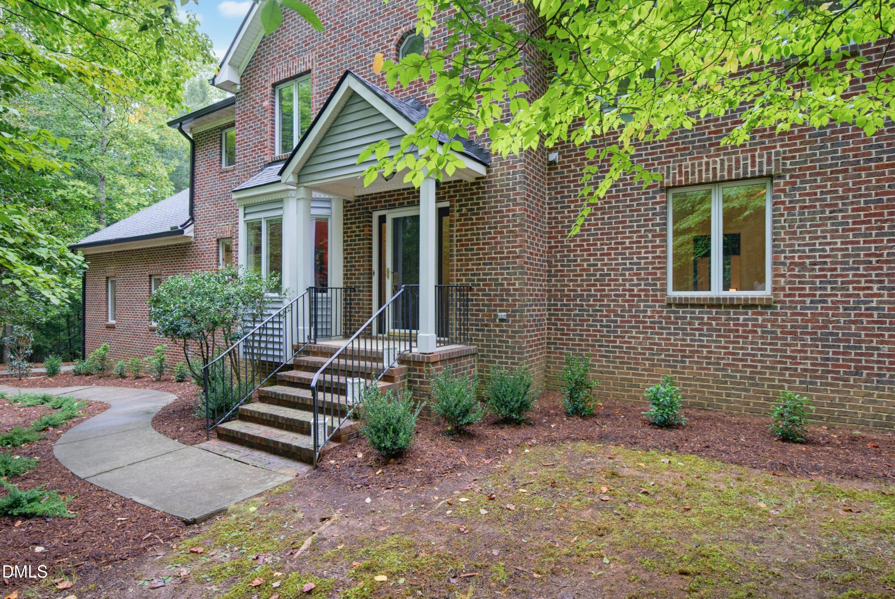 1105 Erins Way Lane Raleigh, NC 27614 - Photo 4 of 82 Full front view