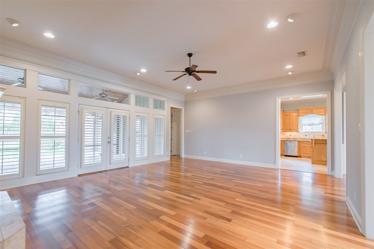 808 Aidan Street Fairhope, AL 36532 - Photo 15 of 48 Living Room