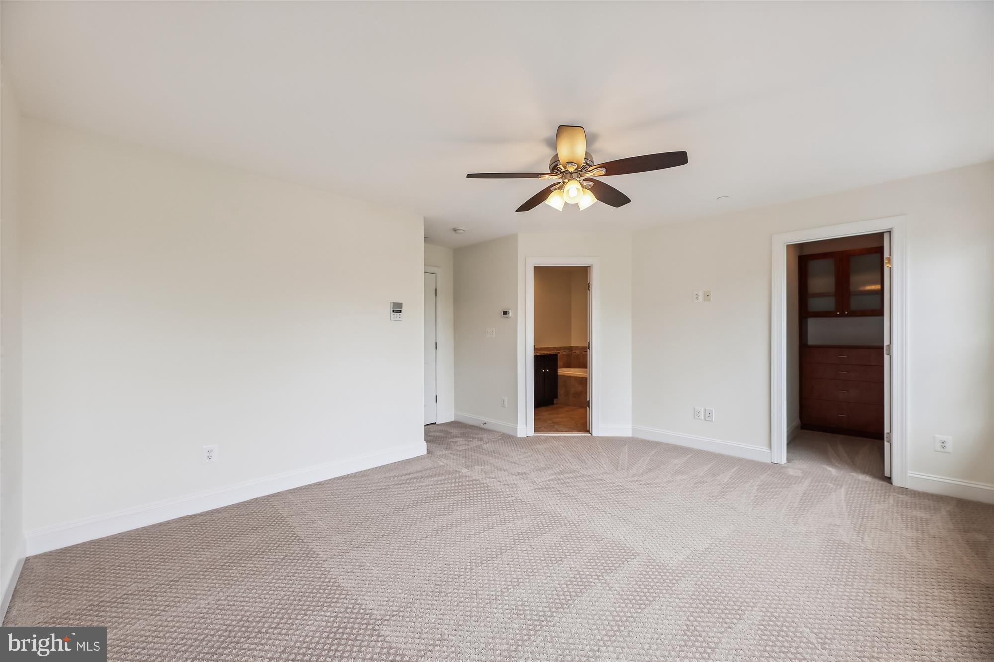 3905 Chain Bridge Road Fairfax, VA 22030 - Photo 13 of 36 Primary Suite