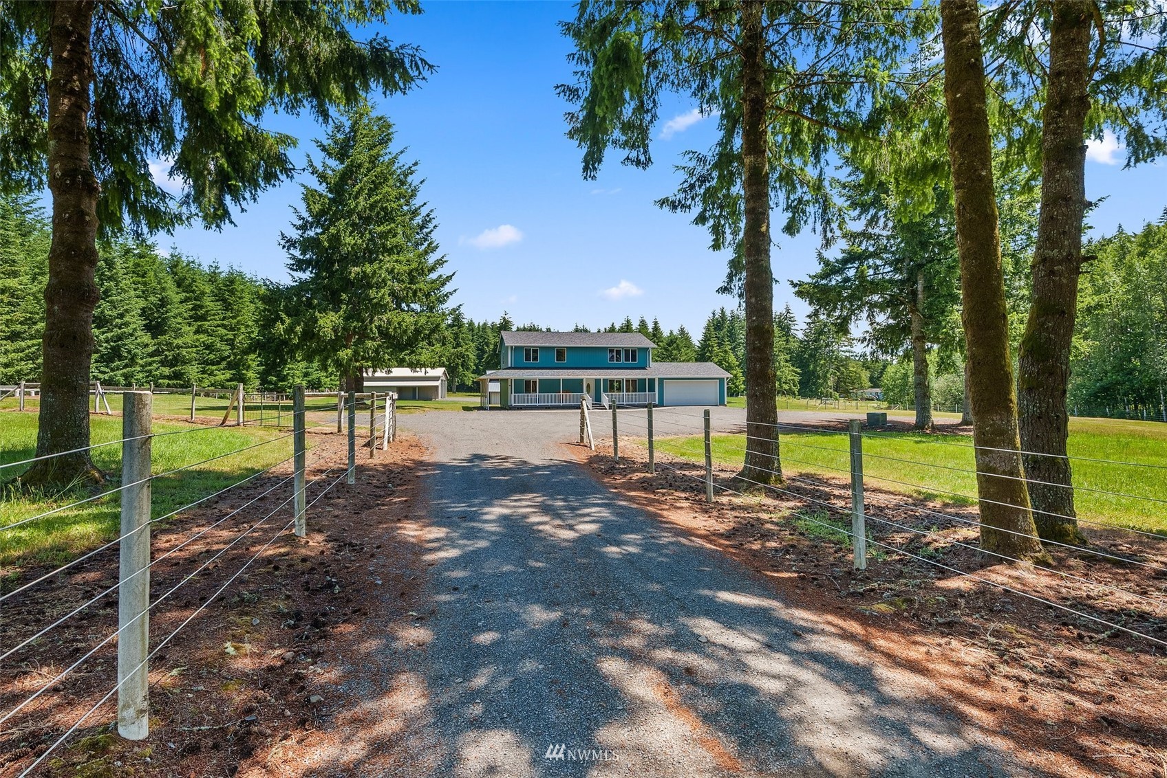 320 Tennessee Road Winlock, WA 98596 - Photo 3 of 40 a view of a park with large trees