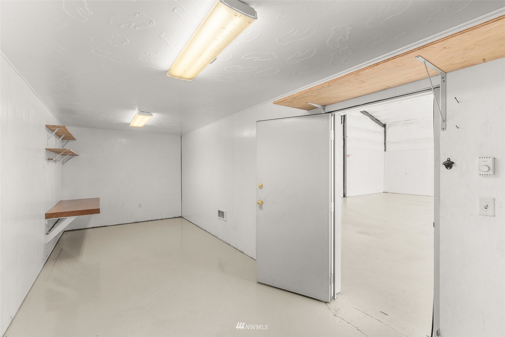 320 Tennessee Road Winlock, WA 98596 - Photo 33 of 40 a view of an empty room