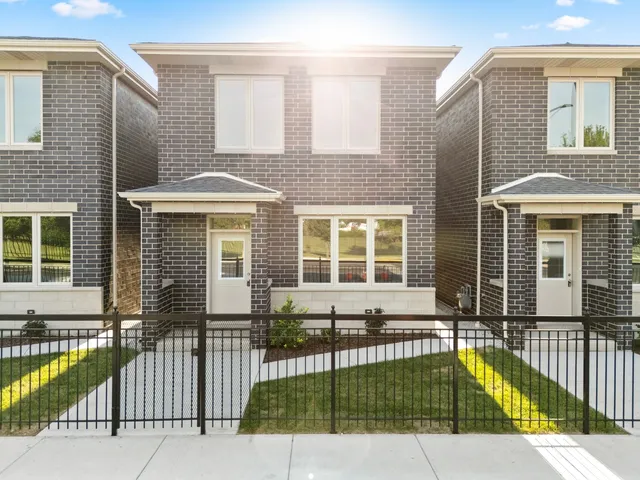 $649,000 | 4167 South Halsted Street, Chicago, IL 60609