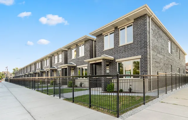 $649,000 | 4167 South Halsted Street, Chicago, IL 60609