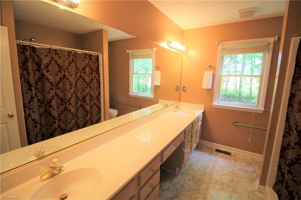 4607 Golden Acres Road Oak Ridge, NC 27310 - Photo 10 of 19