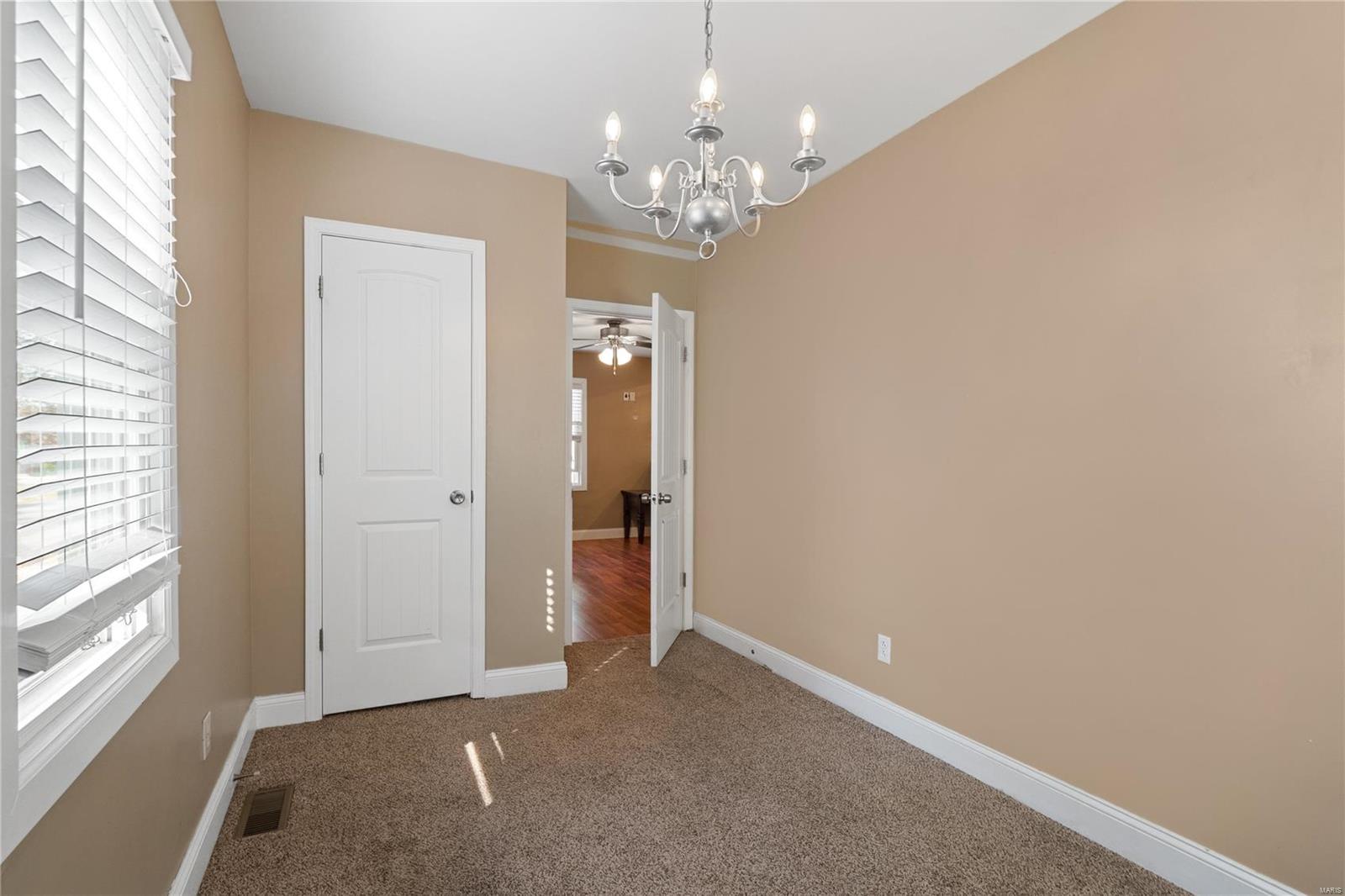 211 East Walnut Street Columbia, IL 62236 - Photo 14 of 32