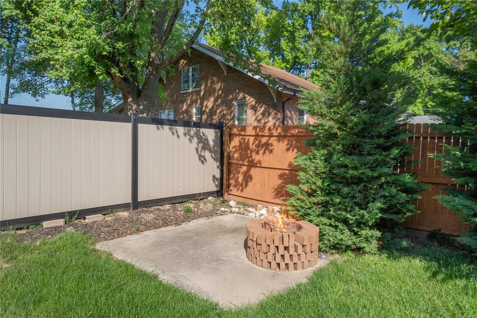 211 East Walnut Street Columbia, IL 62236 - Photo 21 of 32